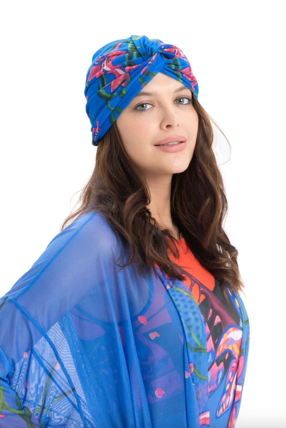 This file describes the LILY print turban, which is one size fits all. It combines fashion and function, providing classic luxury for modest fashion. Encourages shopping now for stylish, eco-friendly headwear.